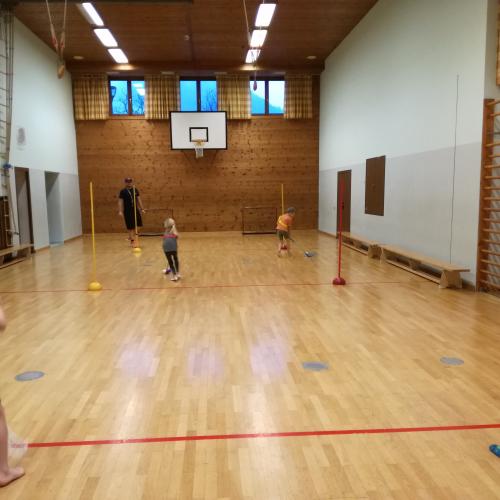Floorballtraining der 1a