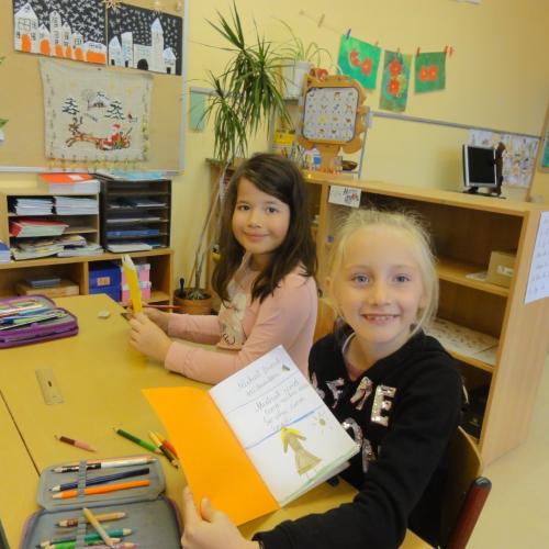Buchwerkstatt in der 2a-Klasse