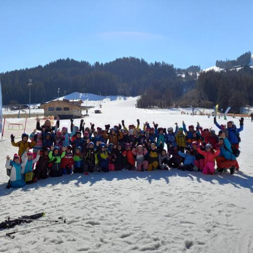 Gruppenbild Skitag 2022