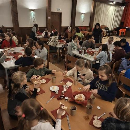 Im Anschluss die gemeinsame Frühstücksjause