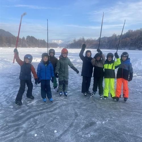 Für Eishockey Nachwuchs ist gesorgt