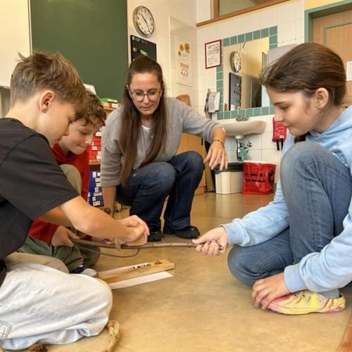 Es gab viele Wege in der Steinzeit Feuer zu machen...