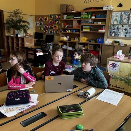 In kleinen Gruppen wurden Referate erarbeitet