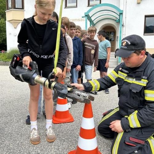 Aber wir durften auch immer wieder selbst an die Geräte