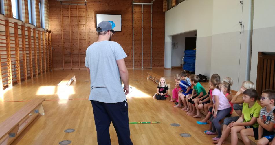 Floorballtraining der 1a
