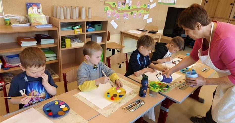 Mit Eifer wurden Farben ausgesucht und ...